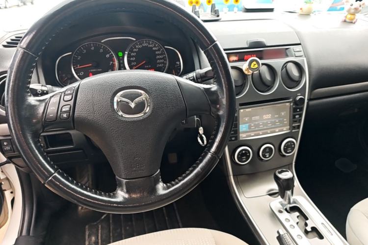 Used Mazda 6 2013 2.0L Automatic Fashion Edition Center Console