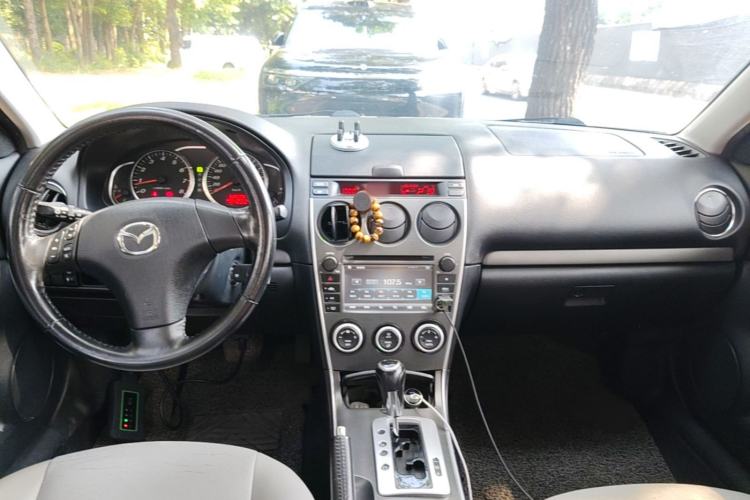 Used Mazda 6 2013 2.0L Automatic Fashion Edition Center Console