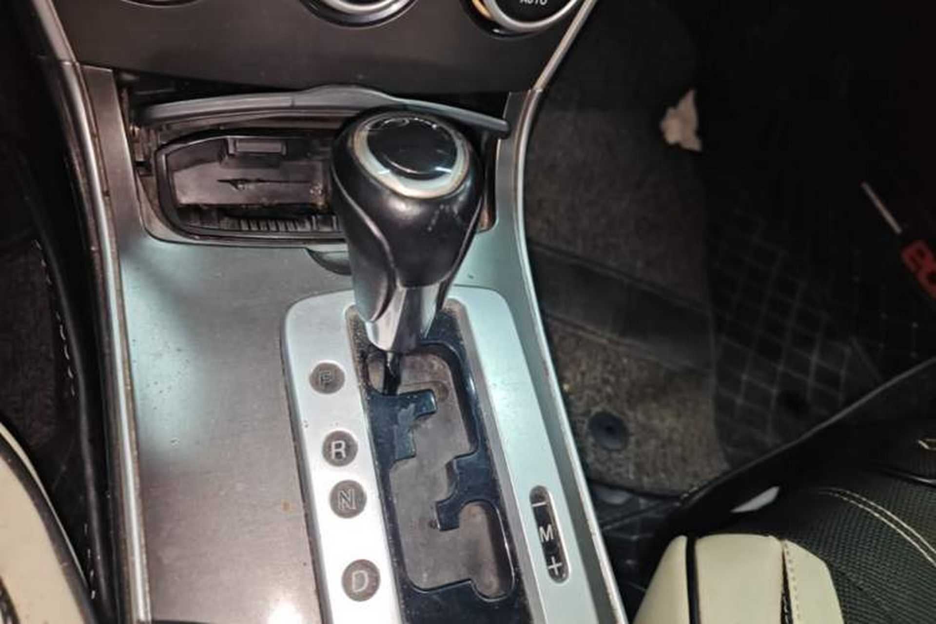 Used Mazda 6 2013 2.0L Automatic Fashion Edition Gear Lever