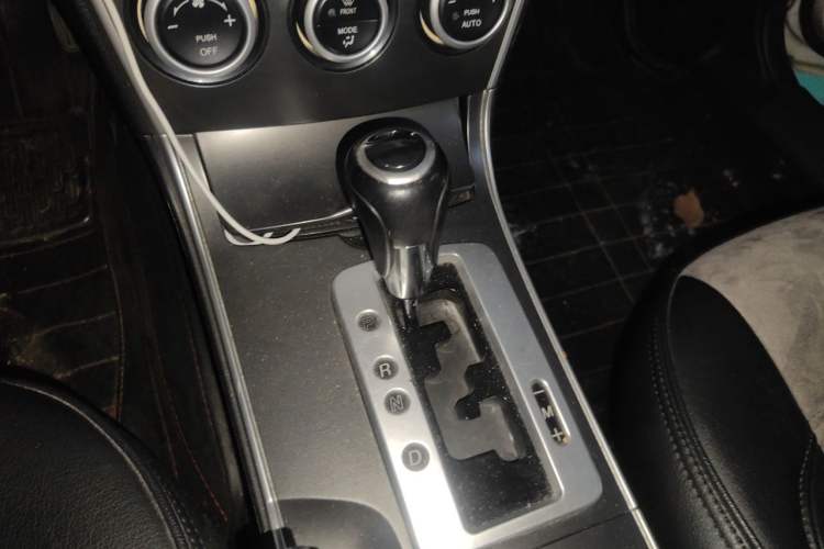Used Mazda 6 2013 2.0L Automatic Fashion Edition Gear Lever