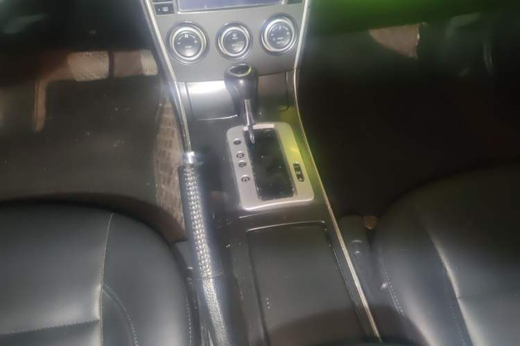 Used Mazda 6 2013 2.0L Automatic Ultra-Luxury Model Gear Lever