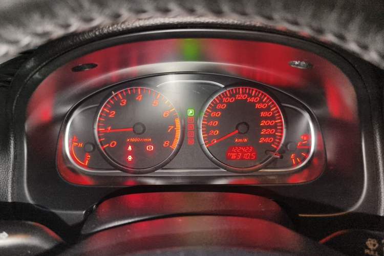 Used Mazda 6 2013 2.0L Automatic Ultra-Luxury Model Odometer Close Up