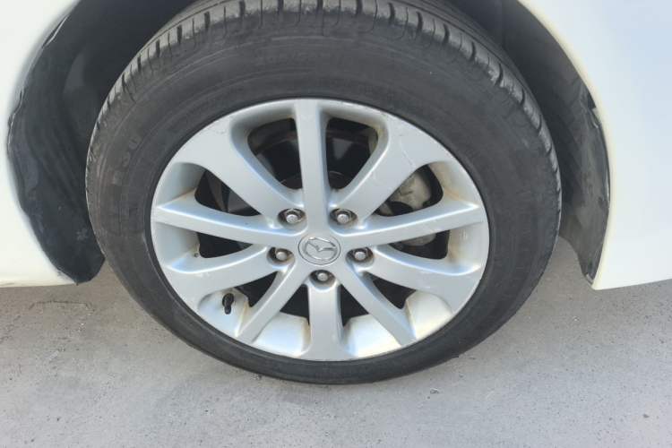 Used Mazda 6 2013 2.0L Automatic Fashion Edition Right Front Wheel Hub