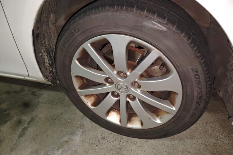 Used Mazda 6 2013 2.0L Automatic Fashion Edition Right Front Wheel Hub