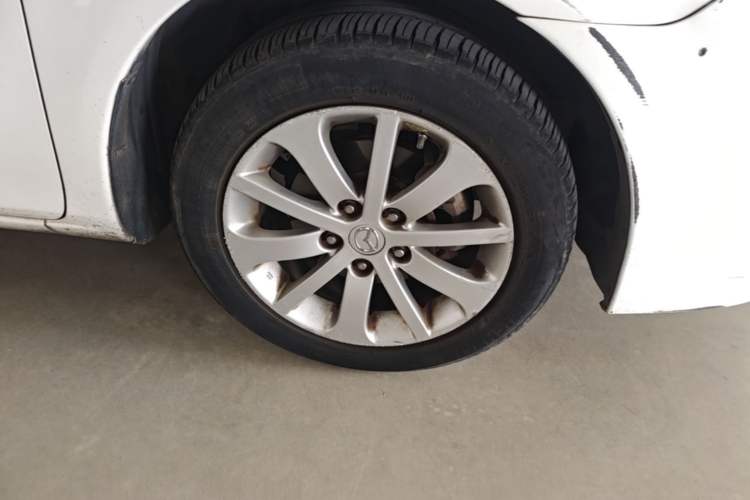 Used Mazda 6 2013 2.0L Automatic Fashion Edition Right Front Wheel Hub