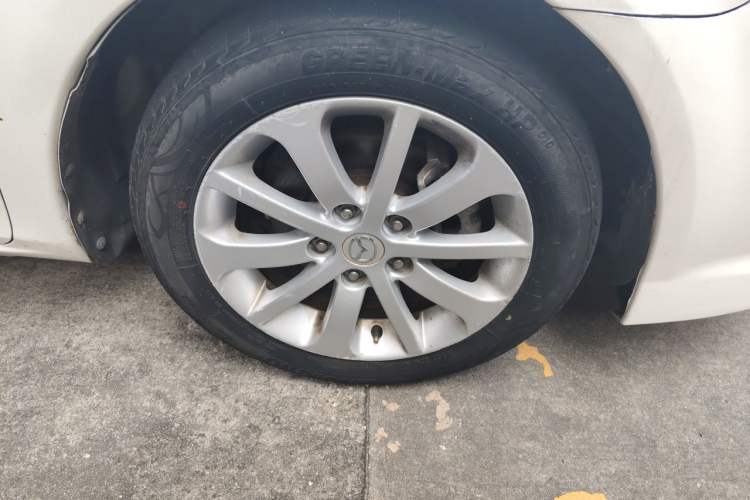 Used Mazda 6 2013 2.0L Automatic Fashion Edition Right Front Wheel Hub