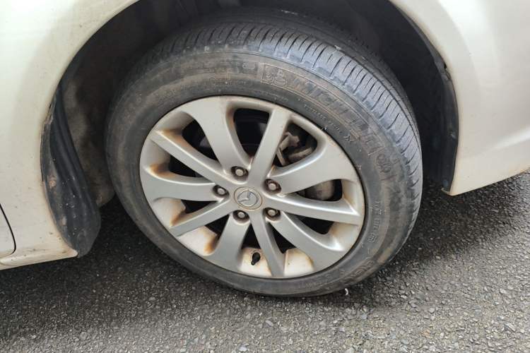Used Mazda 6 2013 2.0L Automatic Fashion Edition Right Front Wheel Hub