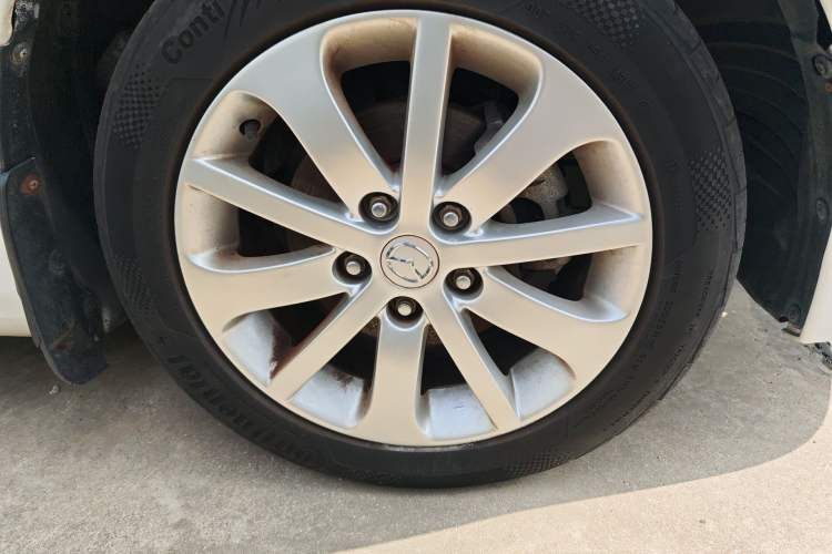 Used Mazda 6 2013 2.0L Automatic Fashion Edition Right Front Wheel Hub