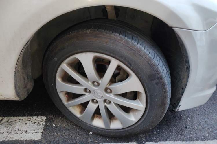 Used Mazda 6 2013 2.0L Automatic Fashion Edition Right Front Wheel Hub