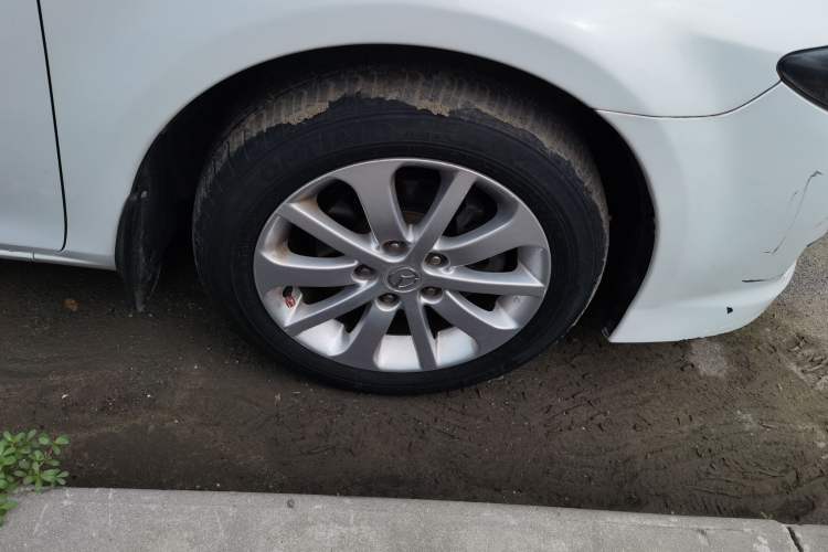Used Mazda 6 2013 2.0L Automatic Fashion Edition Right Front Wheel Hub