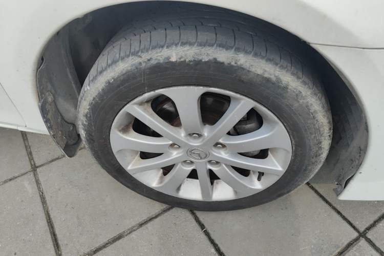 Used Mazda 6 2013 2.0L Automatic Fashion Edition Right Front Wheel Hub
