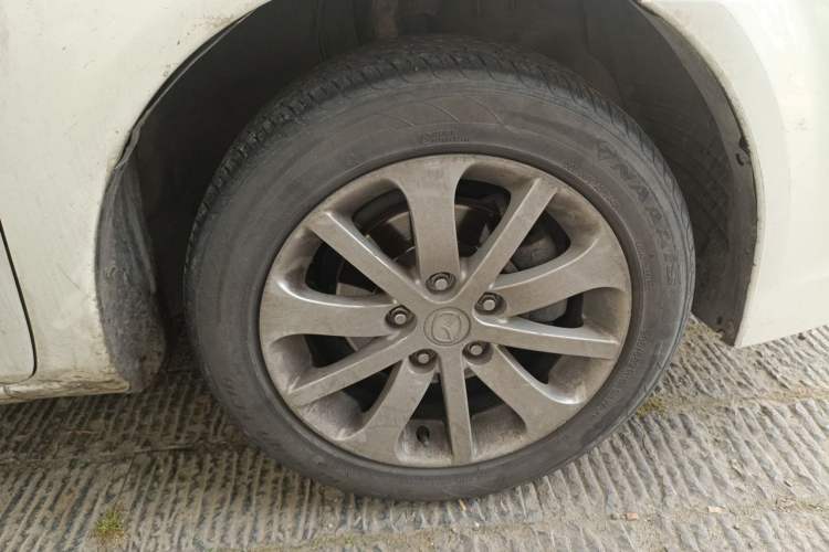 Used Mazda 6 2013 2.0L Automatic Fashion Edition Right Front Wheel Hub