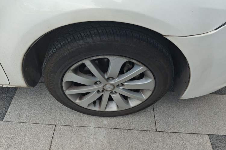 Used Mazda 6 2013 2.0L Automatic Fashion Edition Right Front Wheel Hub