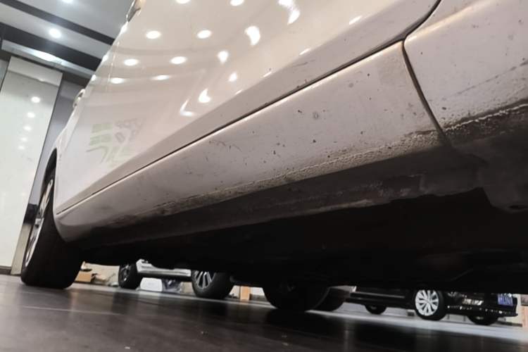 Used Mazda 6 2013 2.0L Automatic Fashion Edition Right Side Sill