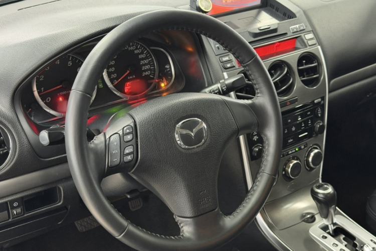 Used Mazda 6 2014 2.0L Automatic Classic Version Interior 4