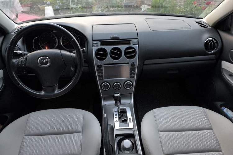 Used Mazda 6 2014 2.0L Automatic Classic Version Center Console