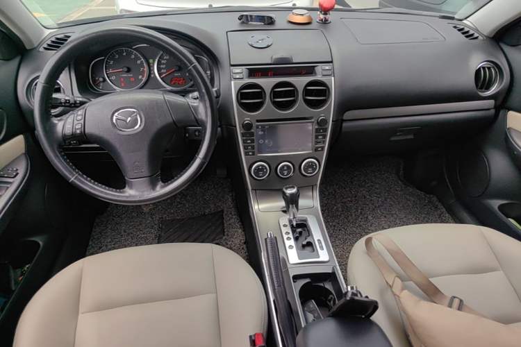 Used Mazda 6 2014 2.0L Automatic Classic Version Center Console