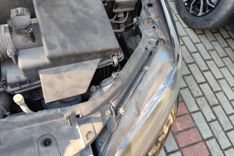 Used Mazda 6 2014 2.0L Automatic Classic Version Engine Bay Left