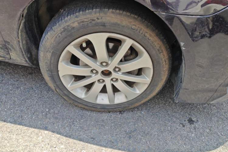 Used Mazda 6 2014 2.0L Automatic Classic Version Right Front Wheel Hub