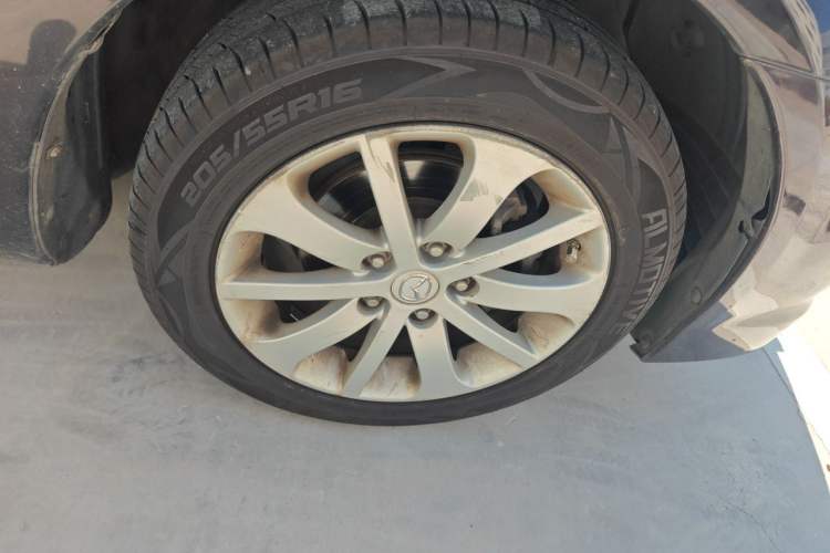 Used Mazda 6 2014 2.0L Automatic Classic Version Right Front Wheel Hub