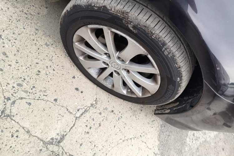 Used Mazda 6 2014 2.0L Automatic Classic Version Right Front Wheel Hub