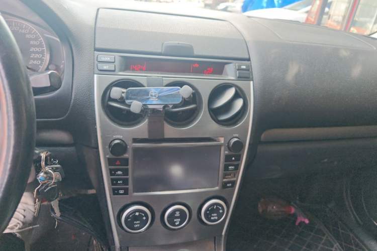 Used Mazda 6 2014 2.0L Automatic Classic Version Audio And AC Panel