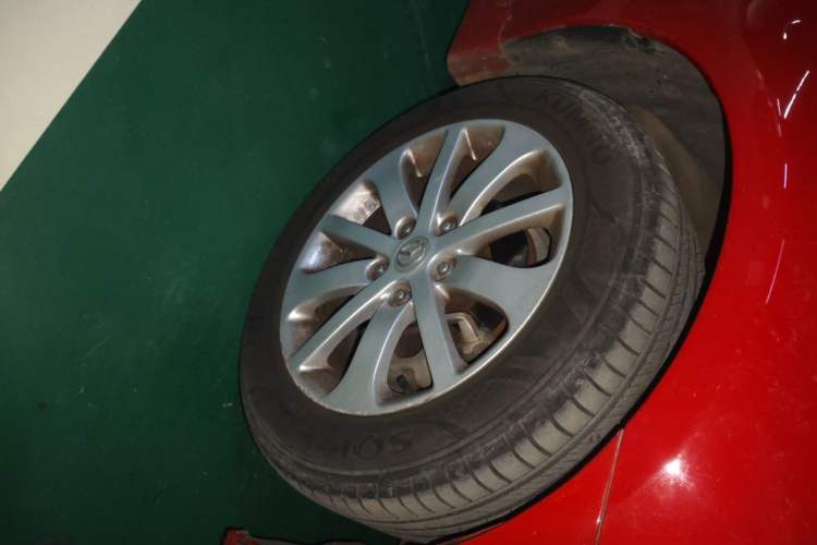 Used Mazda 6 2014 2.0L Automatic Classic Version Right Front Wheel Hub