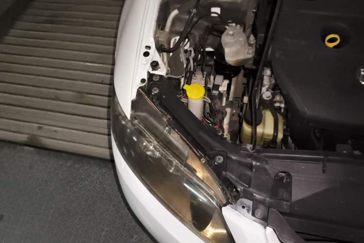 Used Mazda 6 2014 2.0L Automatic Classic Version Engine Bay Right