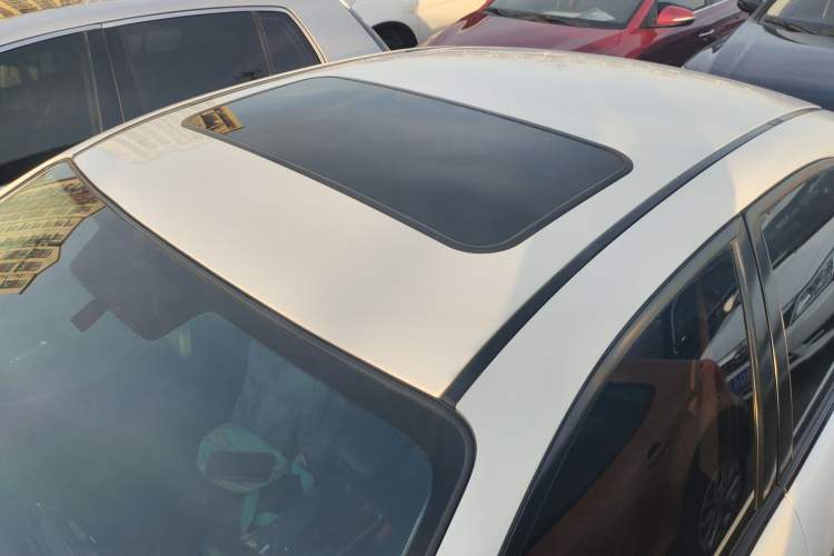 Used Mazda 6 2014 2.0L Automatic Classic Version Roof