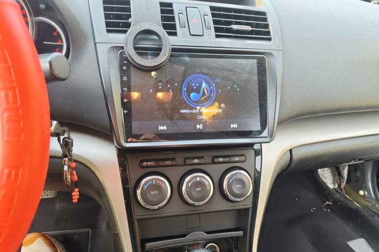 Used Mazda 6 2015 2.0L Automatic Elite Edition Audio And AC Panel