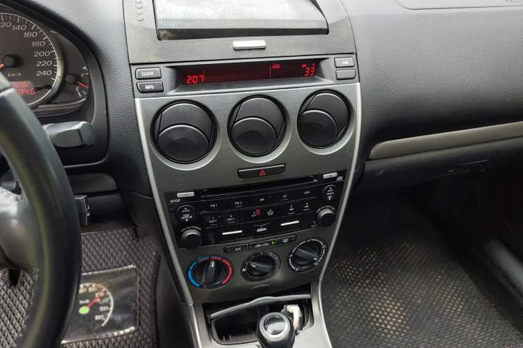 Used Mazda 6 2015 2.0L Automatic Classic Version Audio And AC Panel