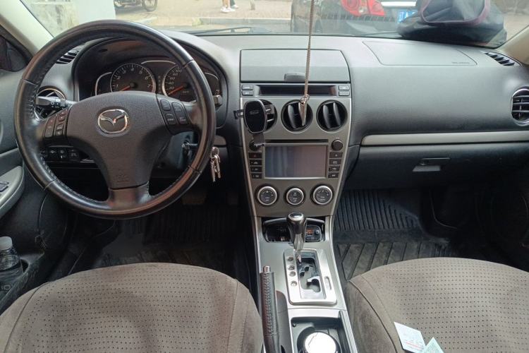Used Mazda 6 2015 2.0L Automatic Fashion Edition Center Console