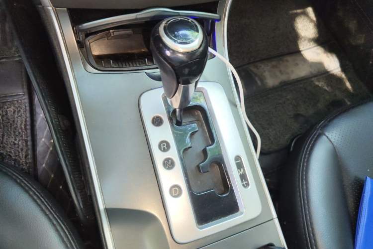 Used Mazda 6 2015 2.0L Automatic Fashion Edition Gear Lever