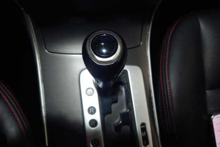 Used Mazda 6 2015 2.0L Automatic Fashion Edition Gear Lever