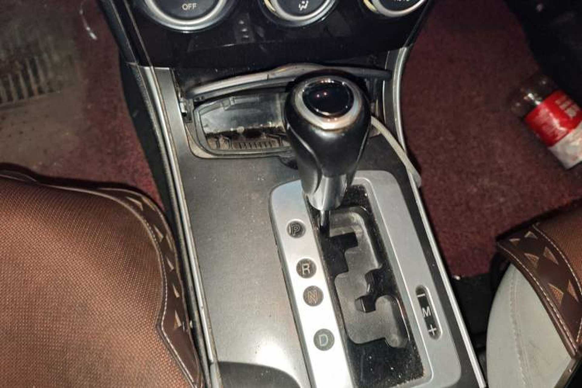 Used Mazda 6 2015 2.0L Automatic Fashion Edition Gear Lever