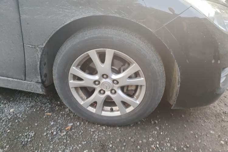 Used Mazda 6 2015 2.0L Automatic Elite Edition Right Front Wheel Hub