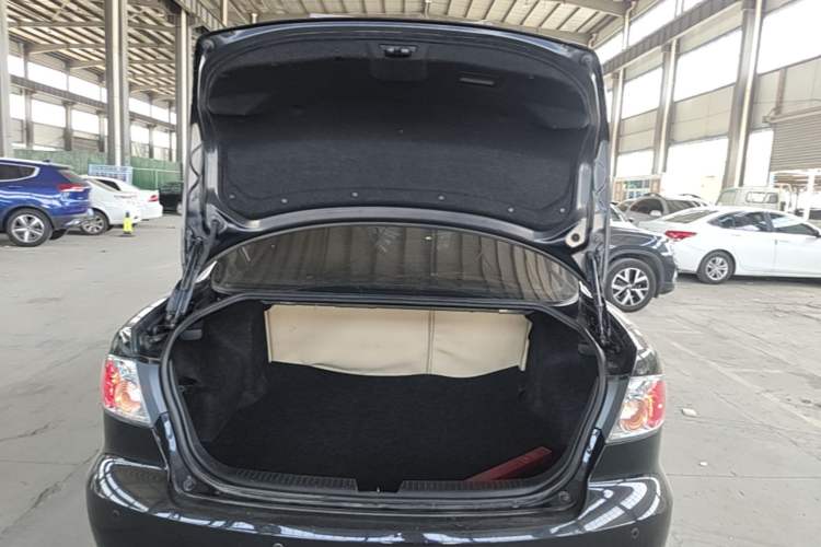 Used Mazda 6 2015 2.0L Automatic Fashion Edition Trunk