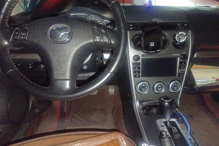 Used Mazda 6 2015 2.0L Automatic Fashion Edition Center Console