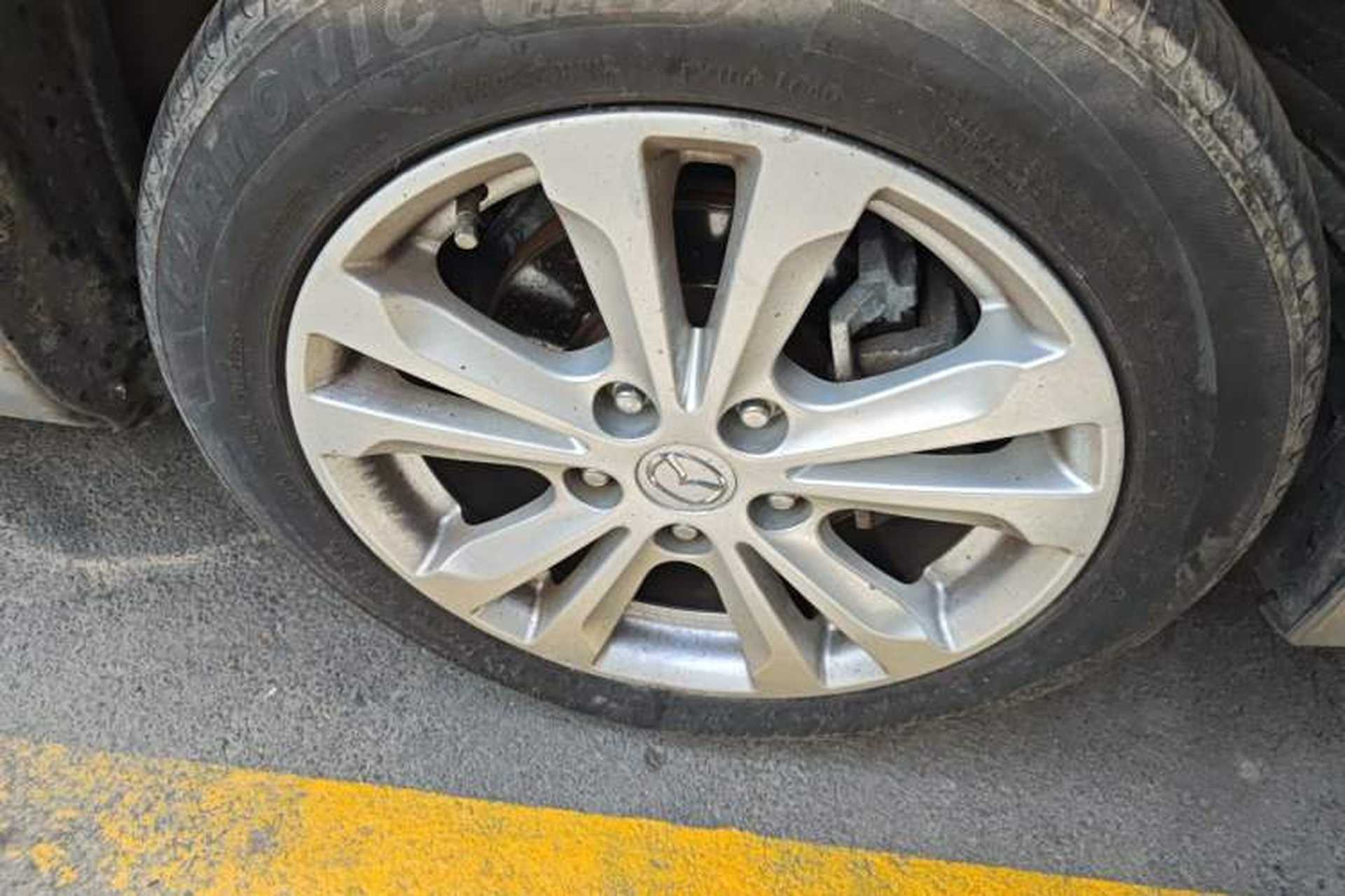 Used Mazda 6 2015 2.0L Automatic Classic Version Right Front Wheel Hub