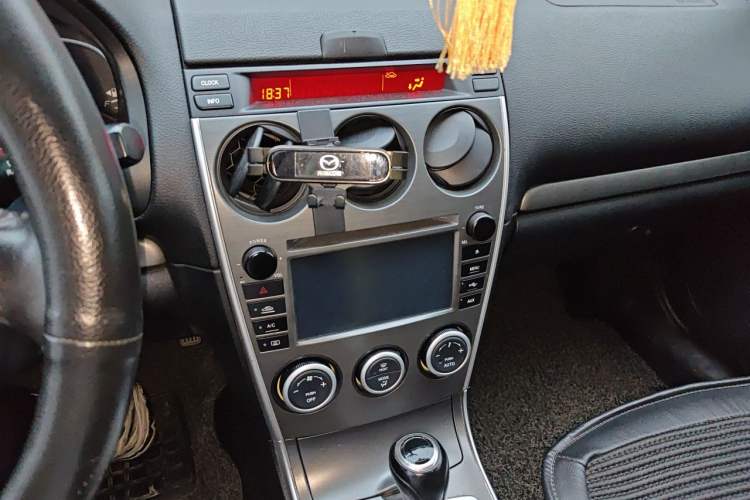 Used Mazda 6 2015 2.0L Automatic Classic Version Audio And AC Panel