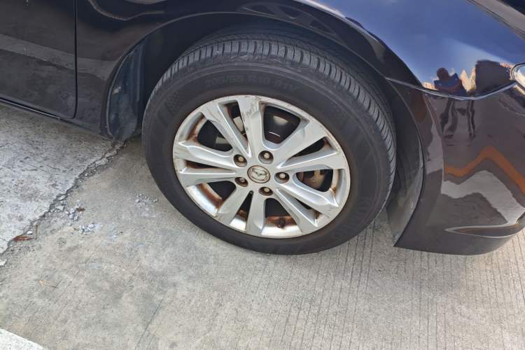 Used Mazda 6 2015 2.0L Automatic Classic Version Right Front Wheel Hub