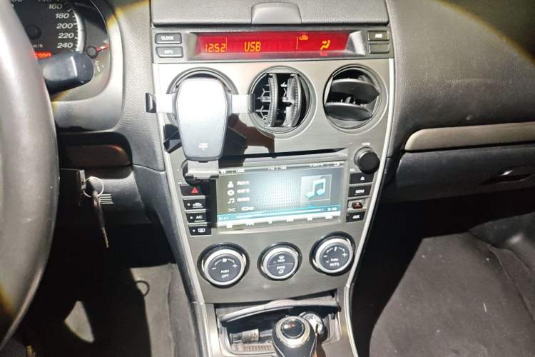 Used Mazda 6 2015 2.0L Automatic Fashion Edition Audio And AC Panel