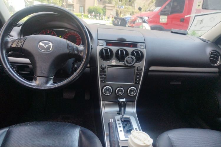 Used Mazda 6 2015 2.0L Automatic Luxury Version Center Console