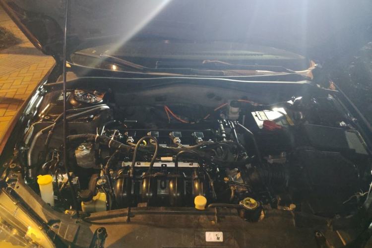 Used Mazda 6 2015 2.0L Automatic Classic Version Engine Bay