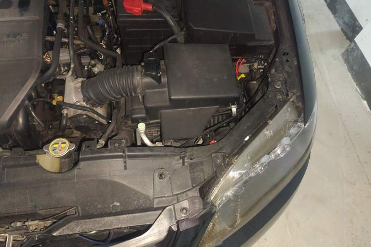 Used Mazda 6 2015 2.0L Automatic Fashion Edition Engine Bay Left