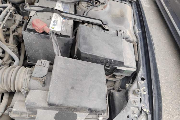 Used Mazda 6 2015 2.0L Automatic Fashion Edition Engine Bay Left