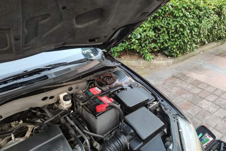 Used Mazda 6 2015 2.0L Automatic Classic Version Engine Bay Left