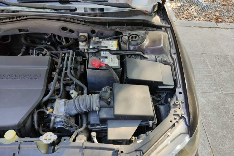 Used Mazda 6 2015 2.0L Automatic Fashion Edition Engine Bay Left