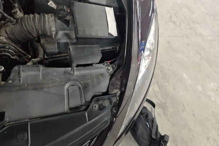 Used Mazda 6 2015 2.0L Automatic Elite Edition Engine Bay Left