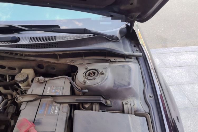 Used Mazda 6 2015 2.0L Automatic Fashion Edition Engine Bay Left